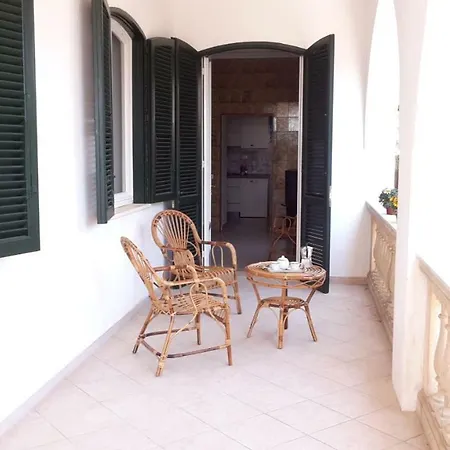 Terrazze Fronte Mare 3 Daire Taviano (Lecce)